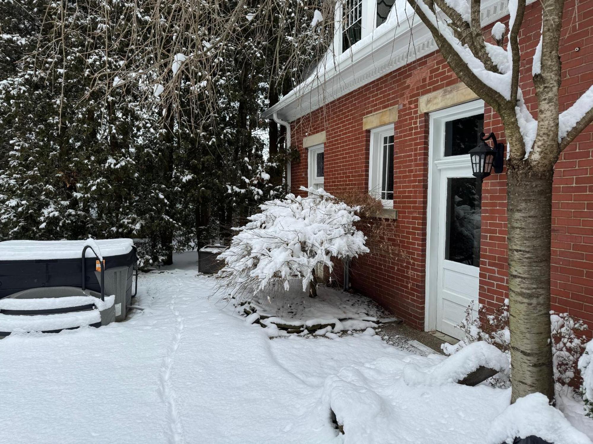 Scottdale South Broadway Manor B&B - Near Fallingwater, Ohiopyle State Park, Hiking & Biking Trails Gap מראה חיצוני תמונה